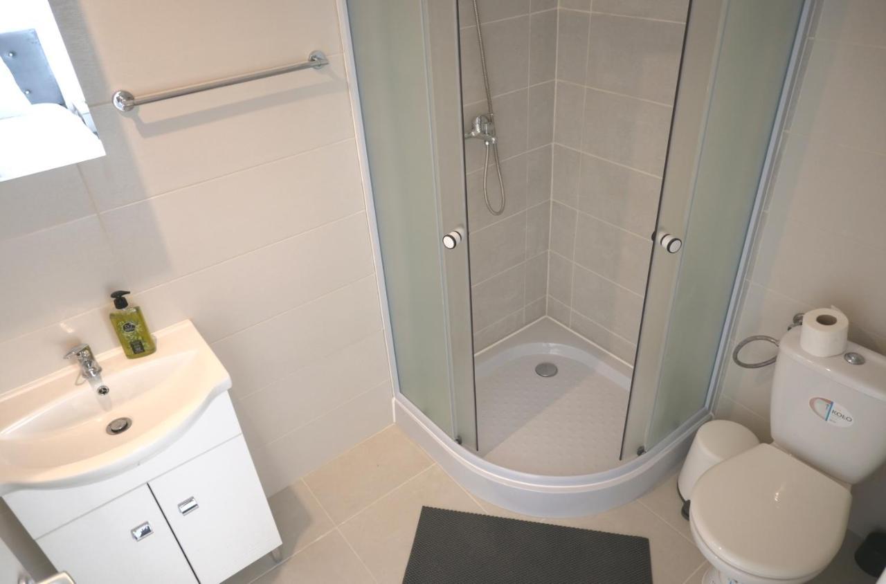 Luana Airport Apartments #8 Otopeni Eksteriør bilde