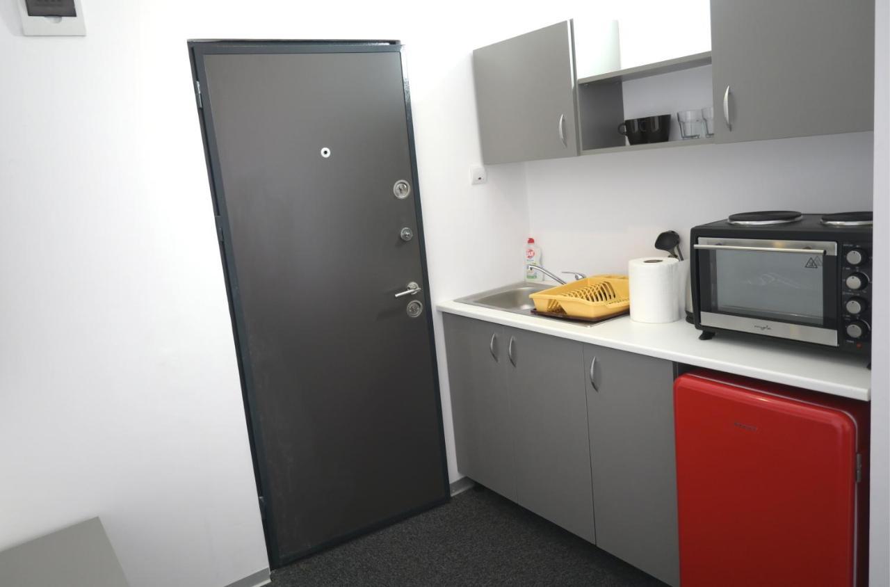 Luana Airport Apartments #8 Otopeni Eksteriør bilde